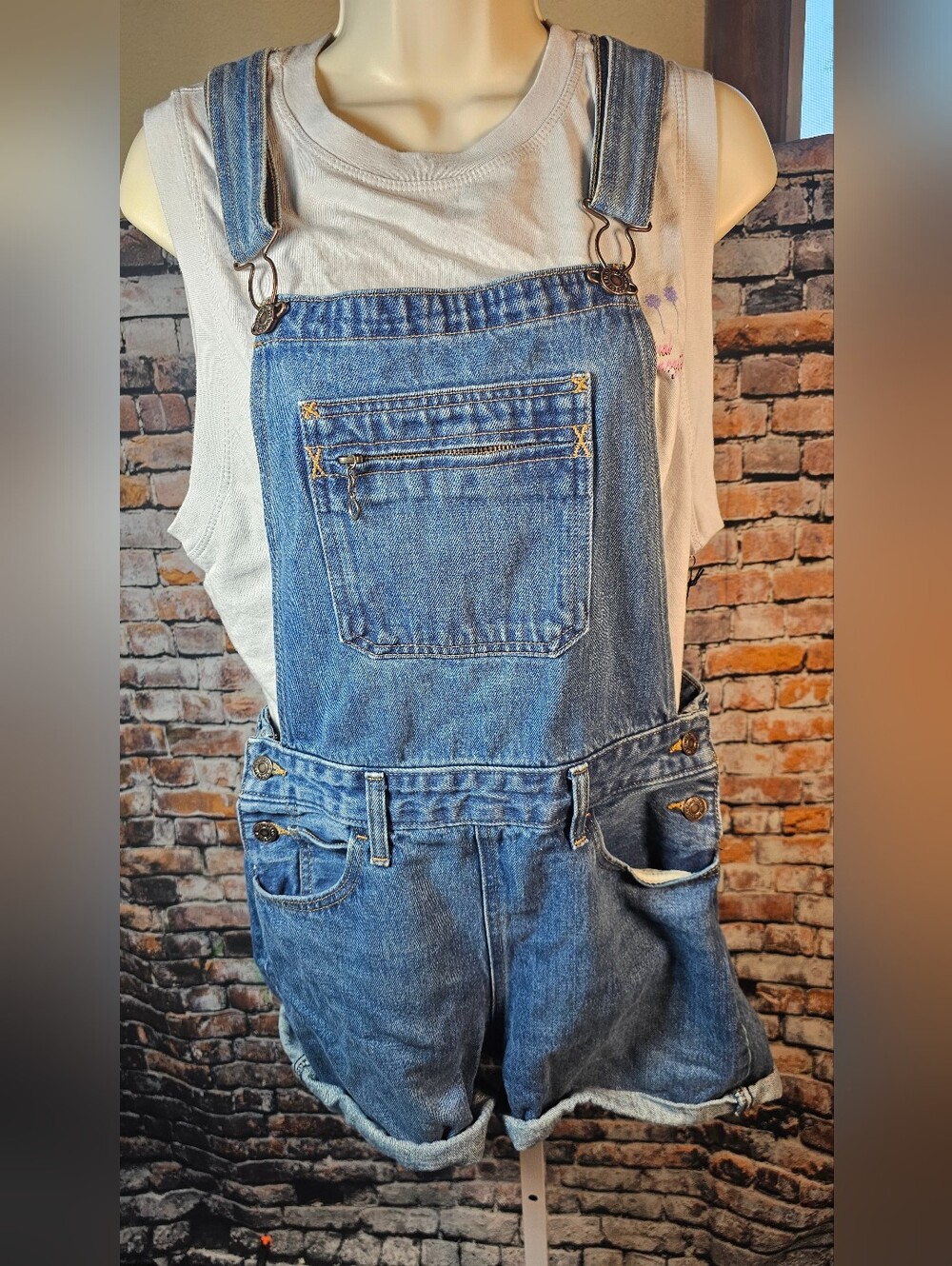 Levi's Denim Shortalls Overalls Shorts Light Wash Adjustable Straps Relaxed Fit